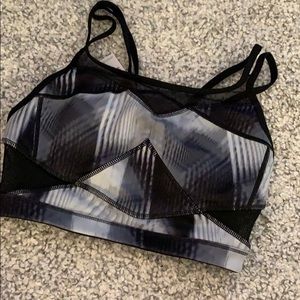 NWT size xs sweaty Betty cropped workout top